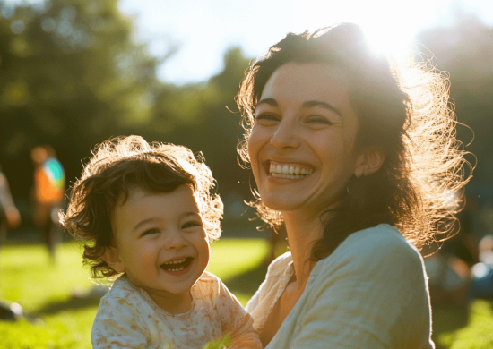 softcash88_color_photo_of_a_mother_being_happy_a_parent_laugh_01631493-0bf2-471a-9b90-7e3174e19ec4_3